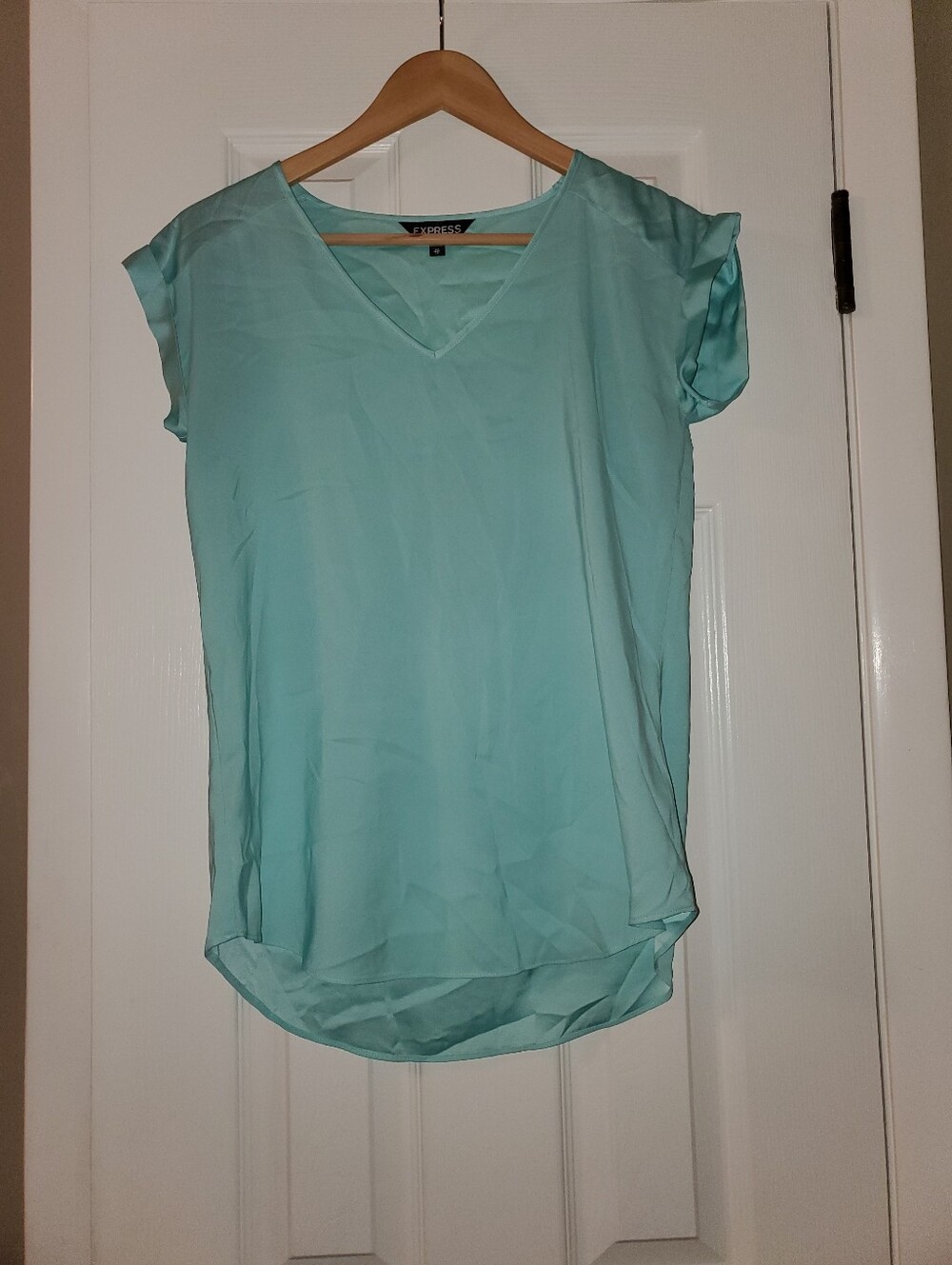 Express Women's Mint V-Neck Blouse XS Preowned